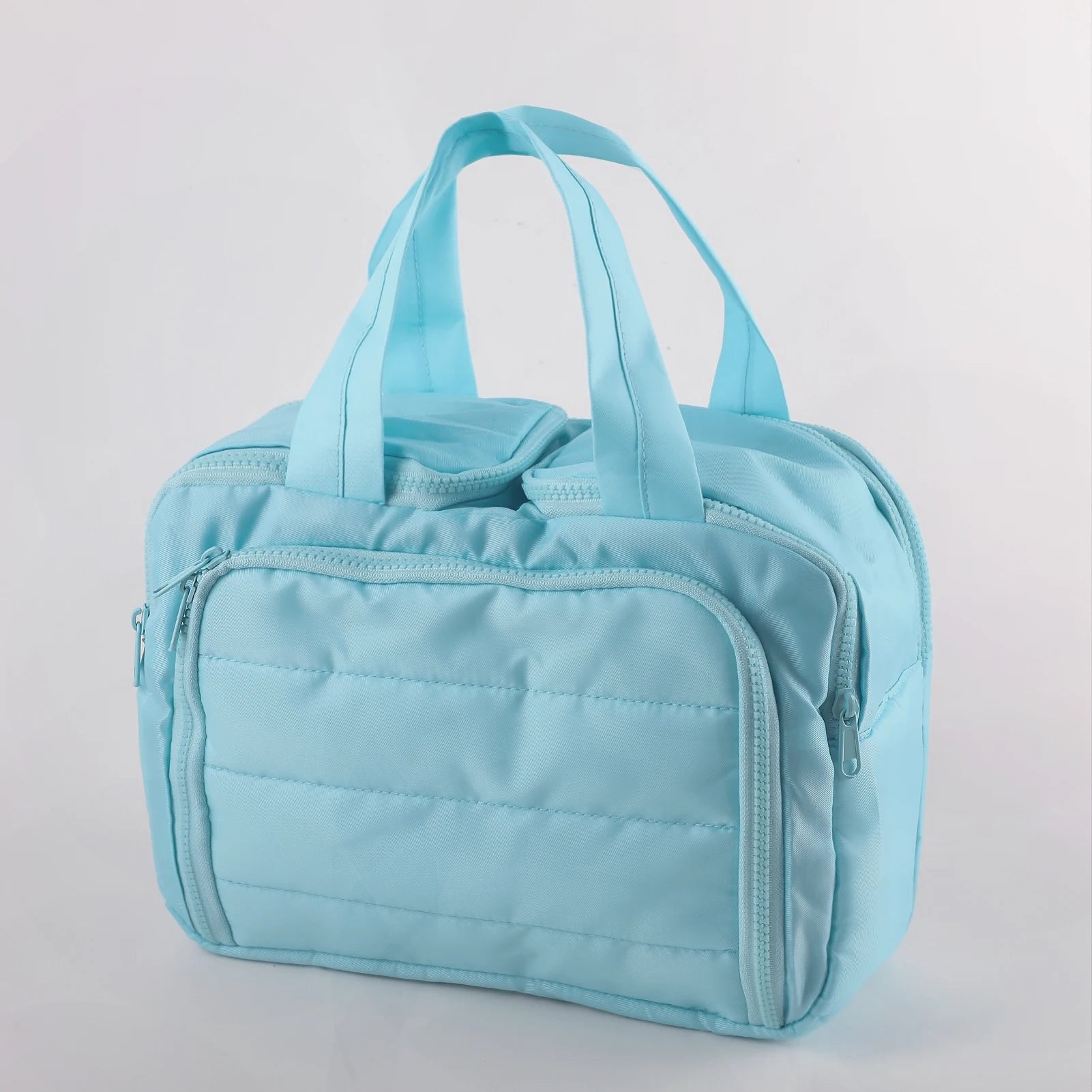 Multi-Compartment Quilted Simple and Stylish Solid Color Portable Travel Toiletry and Makeup Bag, Multifunctional Large Capacity Lightweight Soft Stain-Resistant Large Opening Toiletry Bag for Men and Women, with Dry and Wet